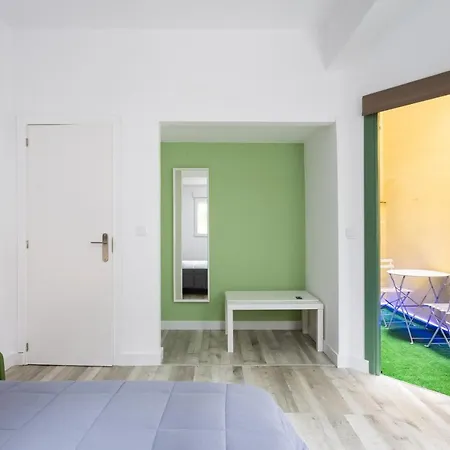 Apartament Home2book Modern & Centric Apt Cruz, Terrace
